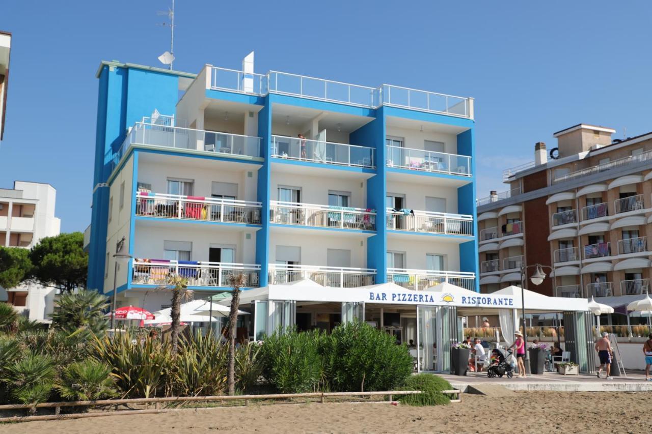 Hotel Tizian Beach Caorle Eksteriør billede