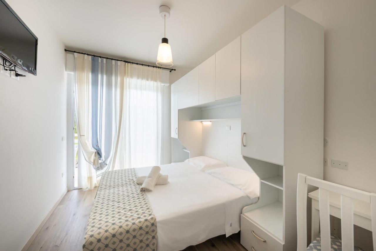 Hotel Tizian Beach Caorle Eksteriør billede
